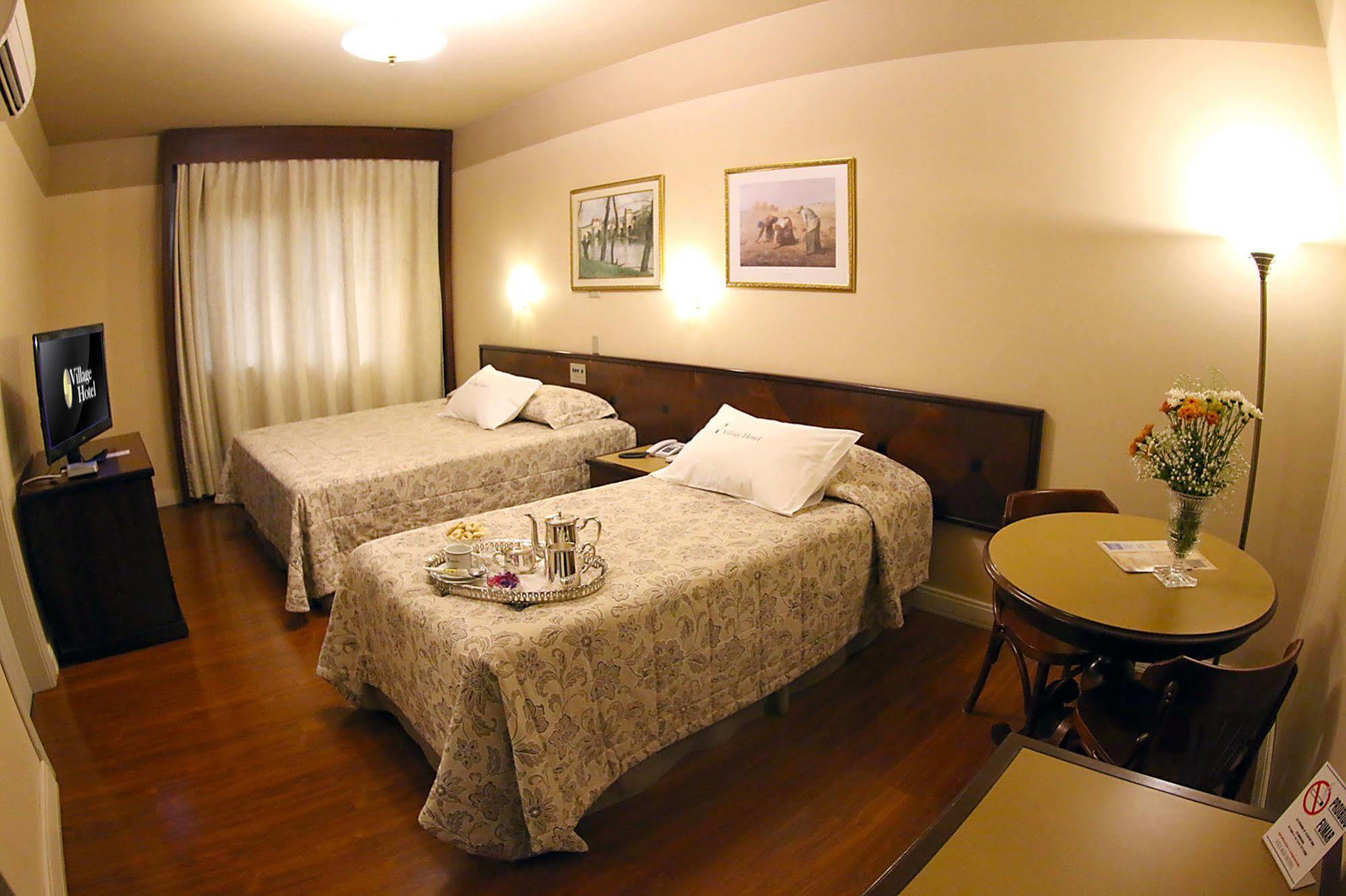 Village Hotel ปอนตากรอสซา ภายนอก รูปภาพ